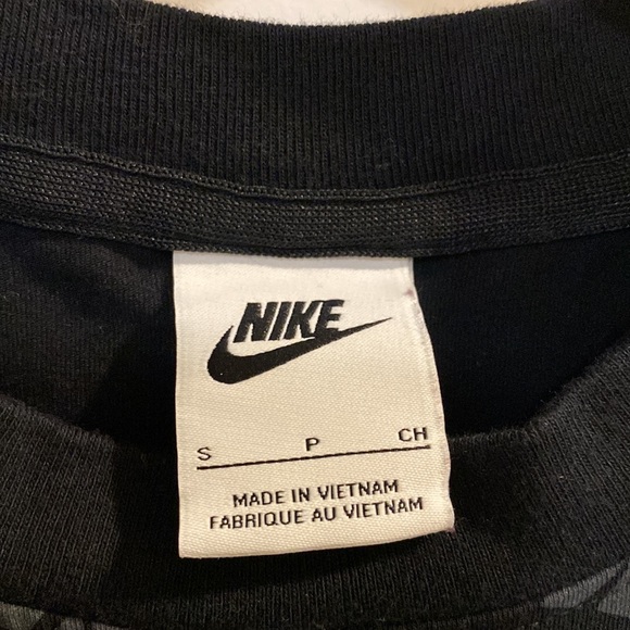 Woman’s Nike mini dress! Like new without tags! Size Small! - Picture 3 of 4